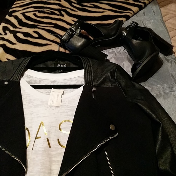 White Dash Tee - Picture 4 of 4